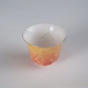 Top inside view of autumn glow porcelain horseshoe cup with white lining  (粘贴到 “替代文本” 框)
